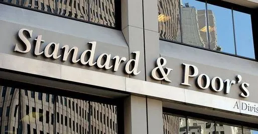 Agenţia de rating Standard & Poors recomandă mărirea pensiilor doar cu 10%