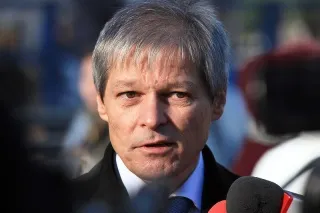 Dacian Cioloş îl provoacă pe Marcel Ciolacu la o dezbatere: ce facem cu 70 de miliarde de euro?