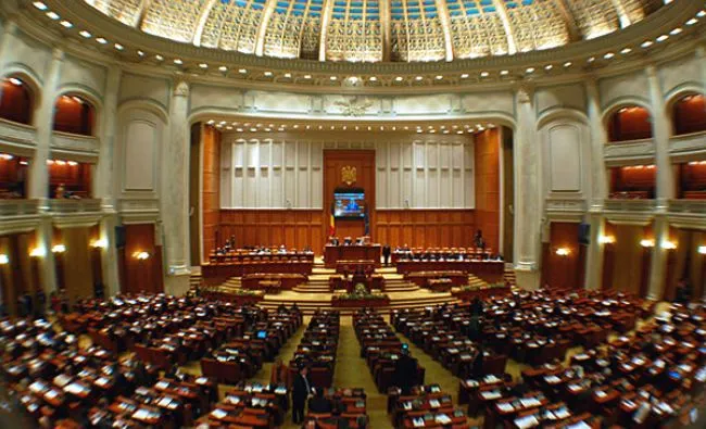 Raporturi epistolare, în stare de blocaj legislativ