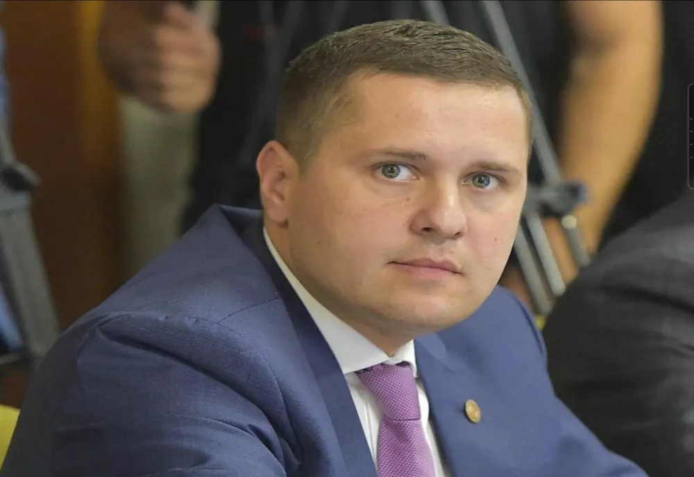 Corneliu Ștefan vine la CJ Dâmbovița cu fabrici de procesare și utilaje agricole