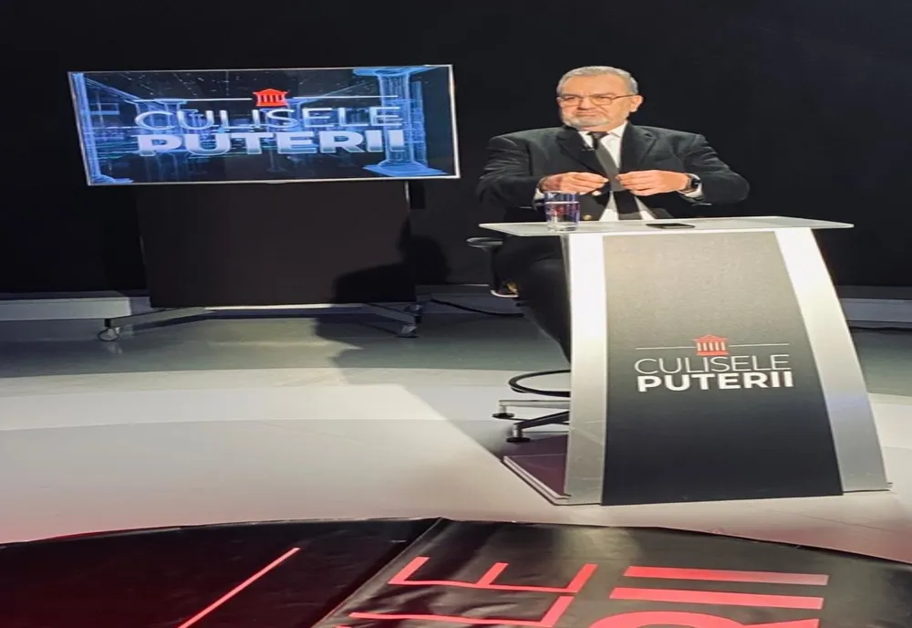 USRPLUS vrea sa rupă și din dreapta, și din stânga