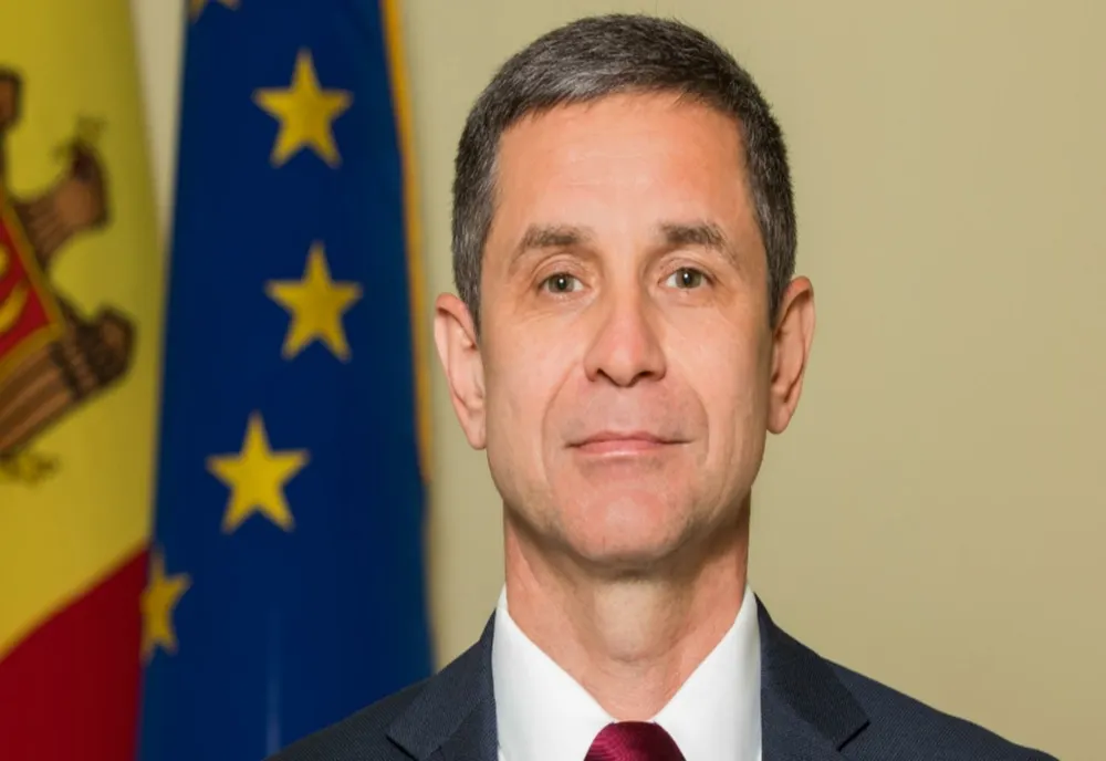 Ministrul Apărării din Republica Moldova, întâlnire crucială cu Vasile Dîncu