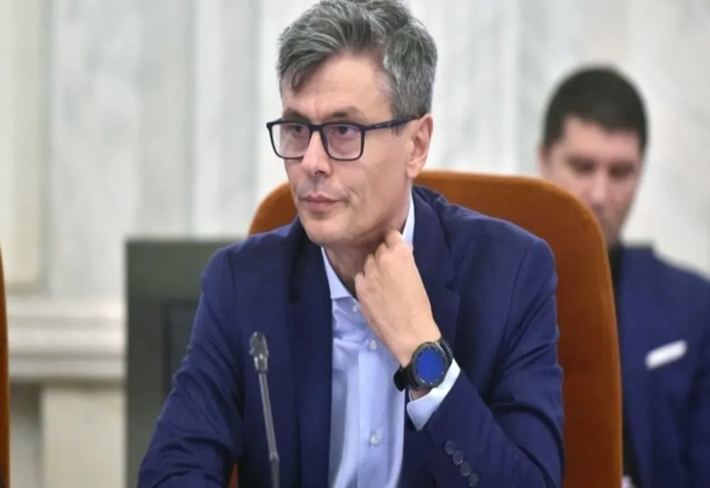 Riscăm să pierdem banii europeni pentru proiectele pe biomasă și fotovoltaice! Mai 2023,cumpănă pentru Virgil Popescu! 