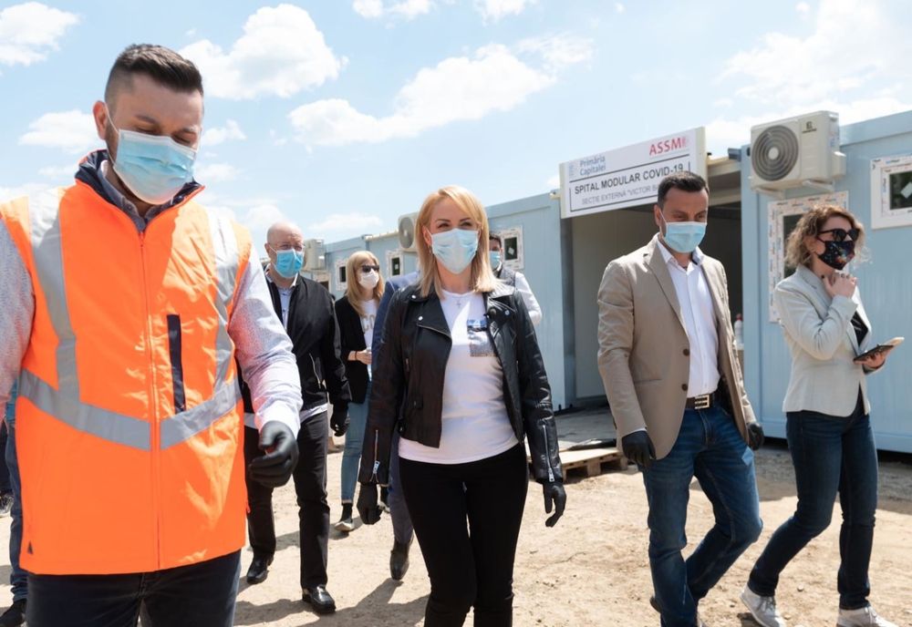 Gabriela Firea da liber la circulație la Fabrica de Glocoza 