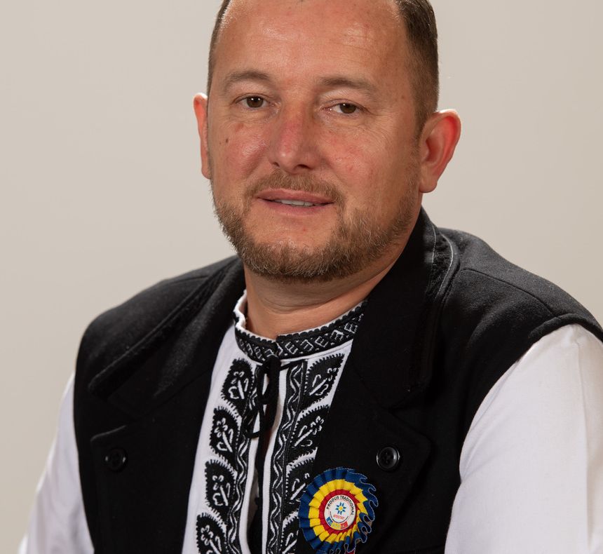 Călin Gheorghe Matieş: Guvernul le întinde studenților un pahar cu oțet