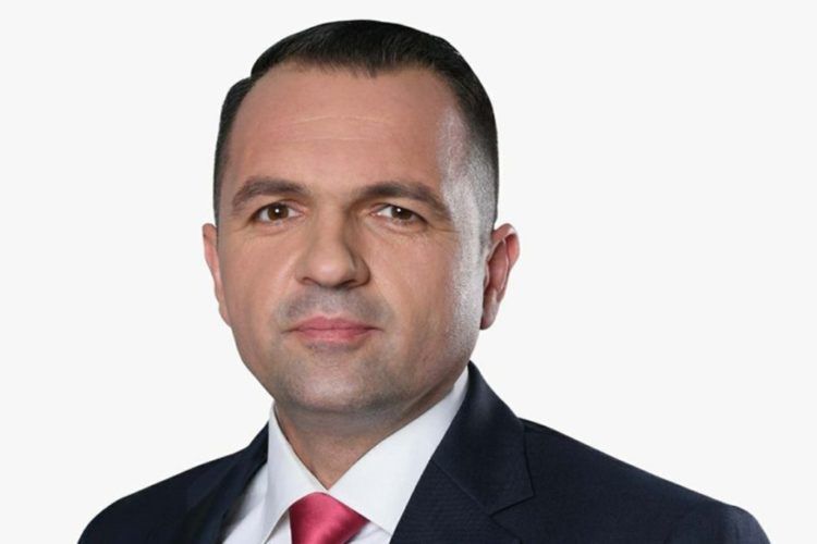 Primarul PSD al orașului Târgoviște critică absența prefectului din campania de vaccinare