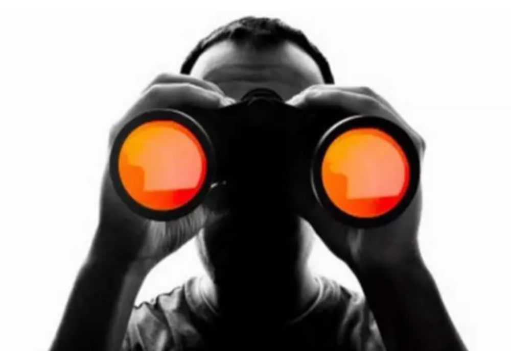 60% dintre români preferă valorile tradiționale