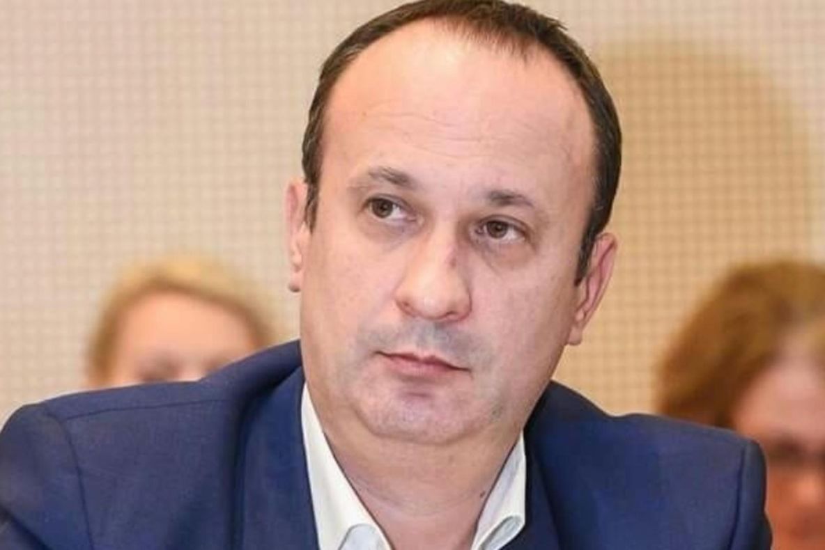 Adrian Câciu consideră propunerea lui Florin Cîțu de reducere a CAS drept toxică