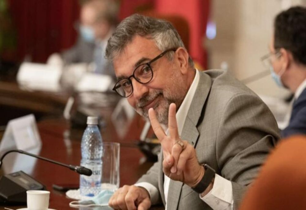 Lucian Romașcanu: pițifelnic care latră 