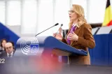 Gabriela Firea: „Solicitarea de suspendare a fondurilor europene poate fi ușor încadrată la trădare de țară”