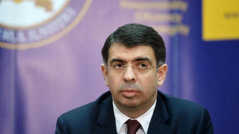 robert_cazanciuc