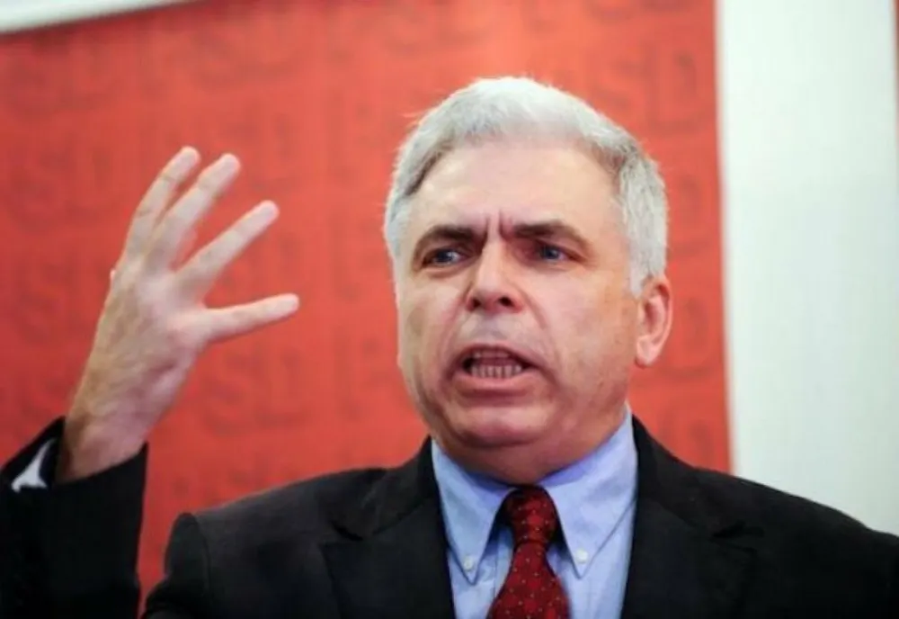 Adrian Severin îl acuză pe Victor Ponta că a sabotat România și a împiedicat alegerea fostului ministru de Externe în fruntea Socialiștilor Europeni