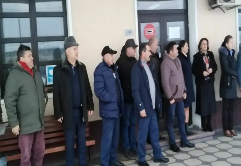 Sărăcia lor nu-l apasă pe Grindeanu. Pe social-democratul Sorin Grindeanu! 