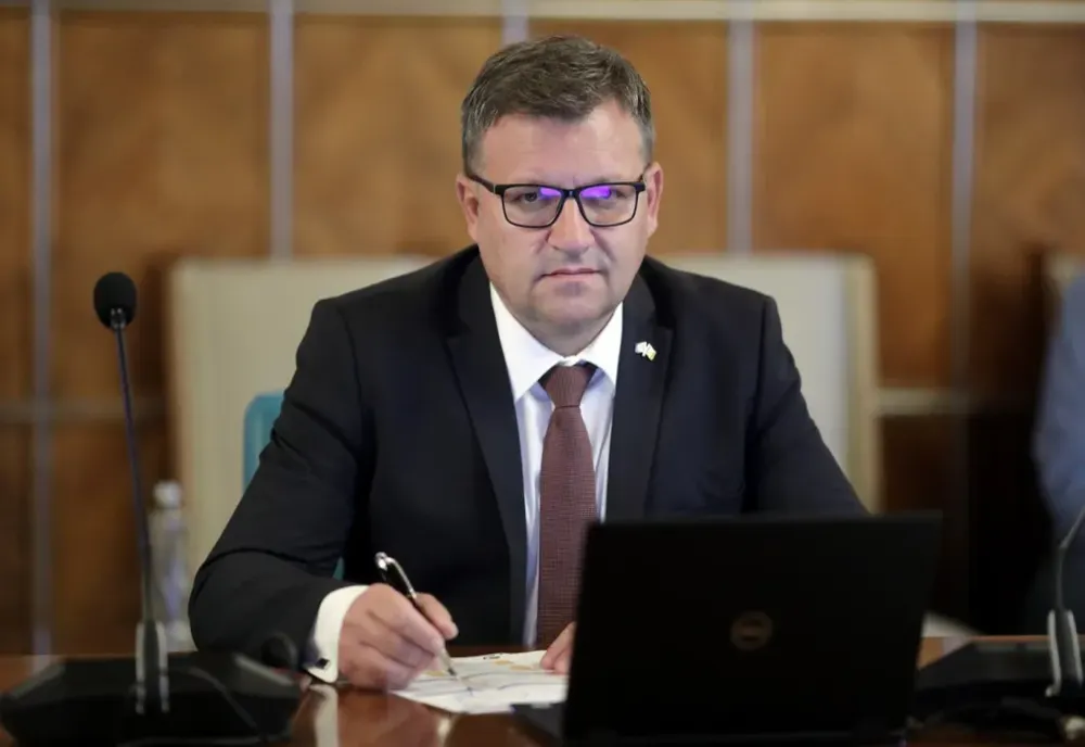 MARIUS BUDĂI, APEL CU PRIVIRE LA CREȘTEREA SALARIULUI MINIM: ”VĂ ROG SĂ VĂ TRATAȚI CU EMPATIE ȘI RESPECT ANGAJAȚII”