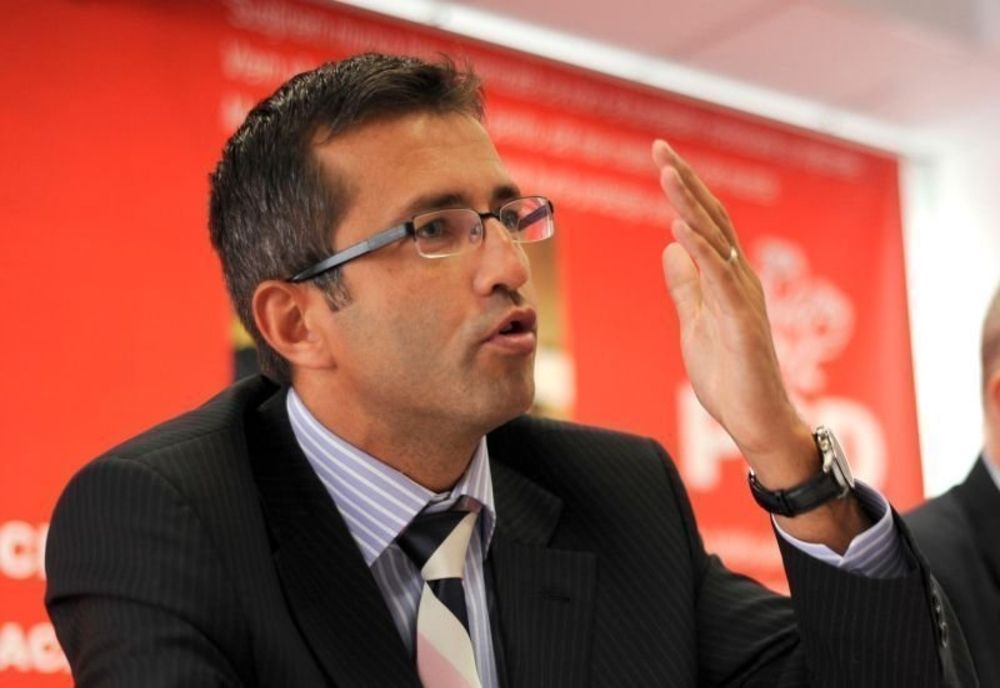 Spitalul Județean de Urgență Bacău nu a primit nimic de la Guvernul PNL, anunță europarlamentarul Dragoș Benea