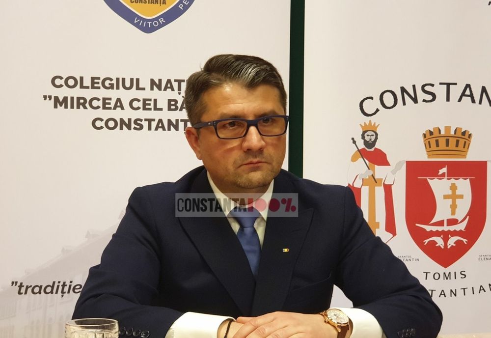 Primarul Decebal Făgădău găsește soluții pentru școlile constănțene 