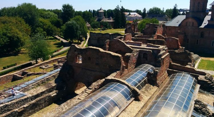 Curtea-Domneasca-Targoviste-19-Palatul-Domnesc-750x410