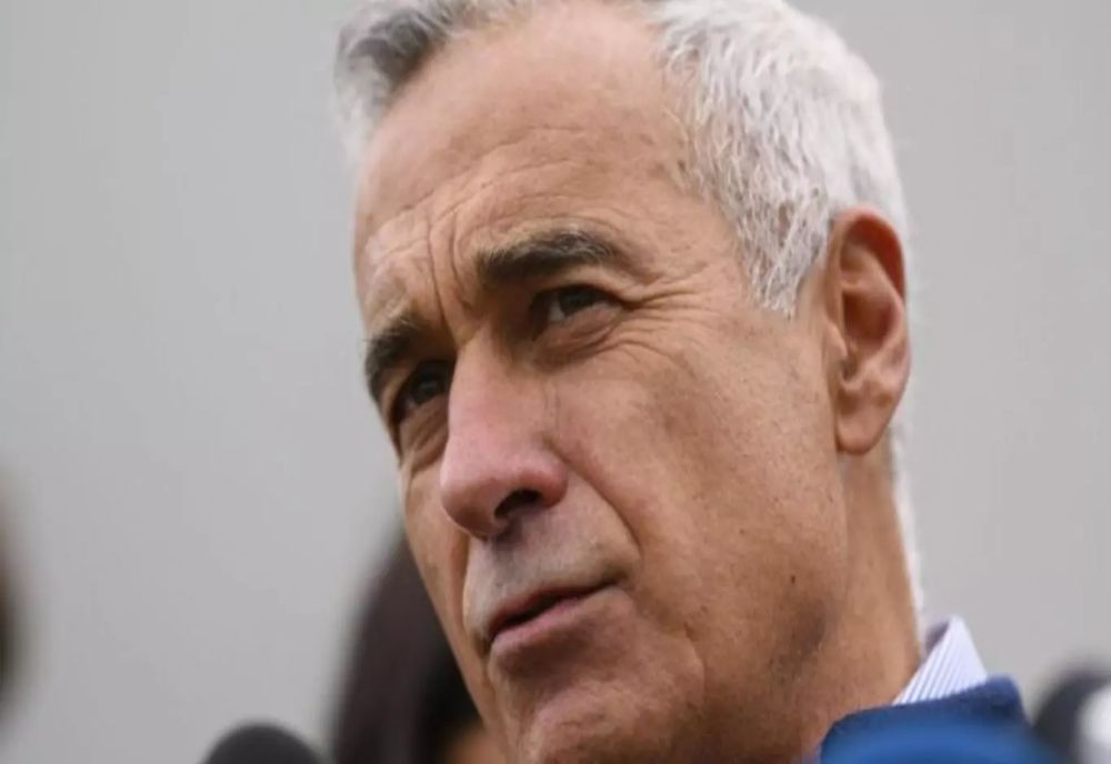 CĂLIN GEORGESCU, DESPRE FORMAREA UNUI NOU GUVERN: ”E NEVOIE DE O ECHIPĂ LARGĂ. SE SCHIMBĂ DIRECȚIA ÎN SENSUL BUNĂSTĂRII ACESTUI POPOR”