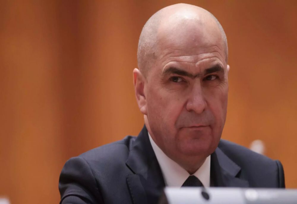 Impozite și taxe în creștere masivă din ianuarie. Românii, împovărați de noile măsuri ale lui Bolojan